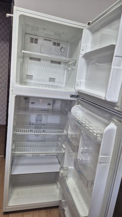 Холодильник сатылады.Срочно