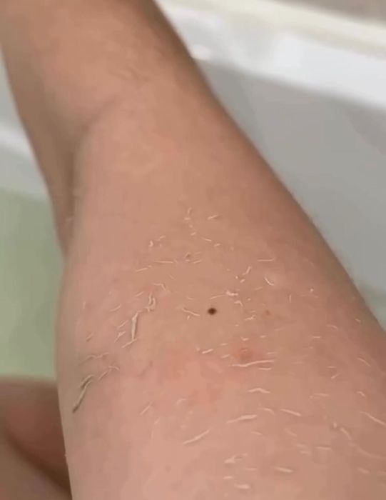 Пилинг-перчатка из натурального шелка – идея для подарка к 8 Марта!