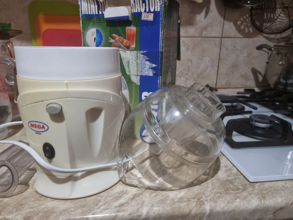 Соковыжималка электрическая