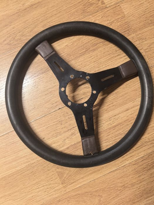 Спортни волани за кола