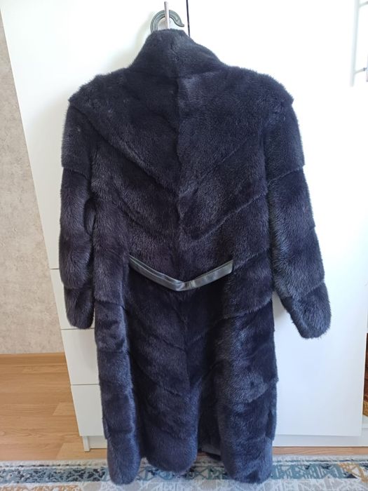 Продам норковую шубу