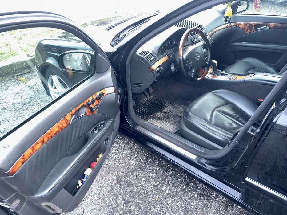 НА ЧАСТИ Mercedes E270 CDI Auto