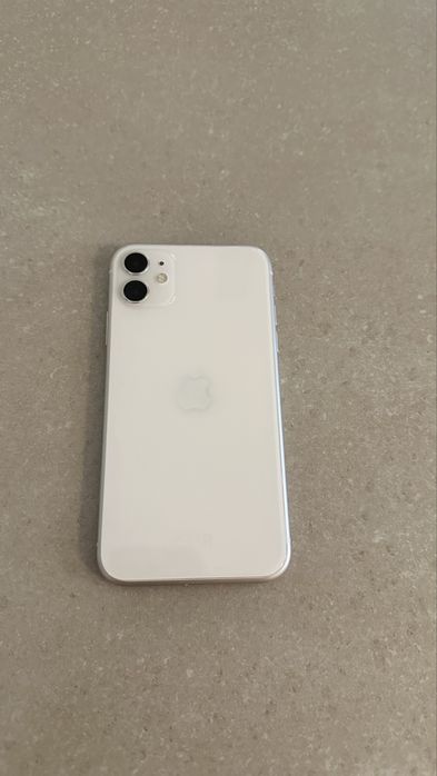 Продам iPhone 11