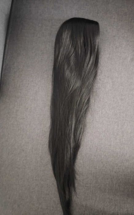 Черна дълга перука за 20лв