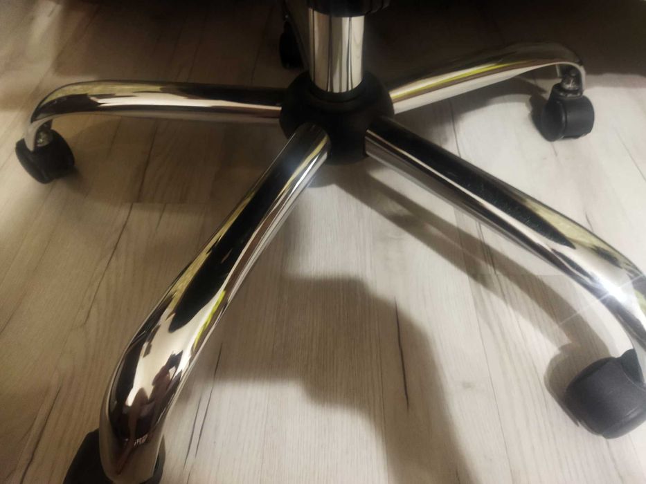 Кресло офисное, компьютерое