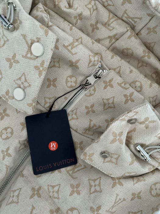 Geaca Louis Vuitton dama M noua