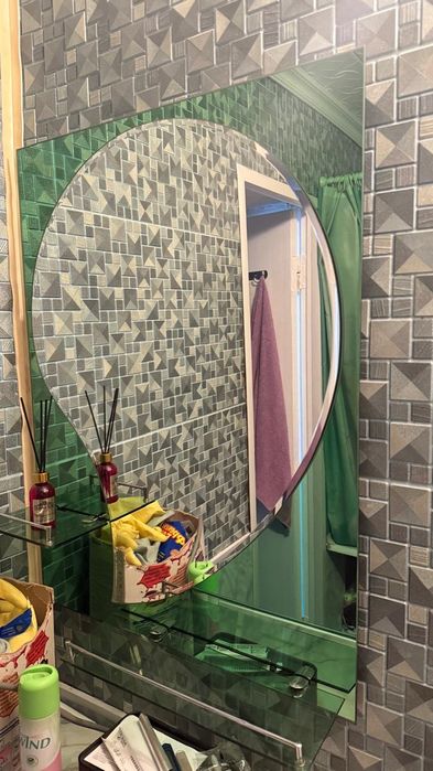 Продается зеркало