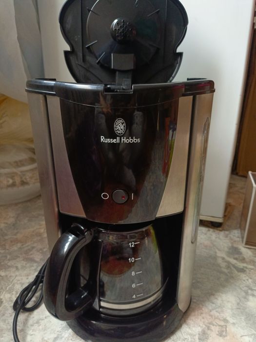 Кофеварка Russell Hobbs