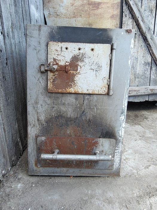 Продаем печку срочно.