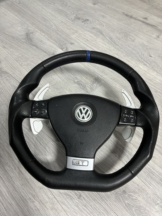 GTI волан с пера за голф 5/пасат