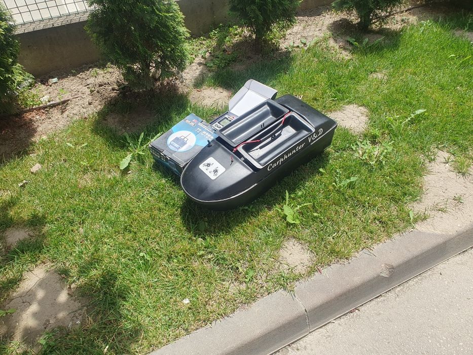 Лодка за захранка