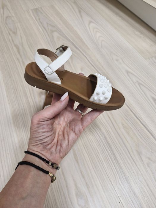 Sandale fetite marimea 28