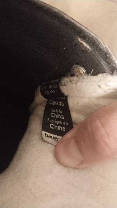 Продам коньки Bauer