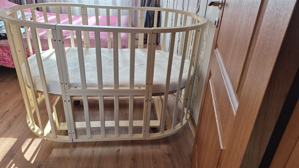 Продам детскую кровать трансформер