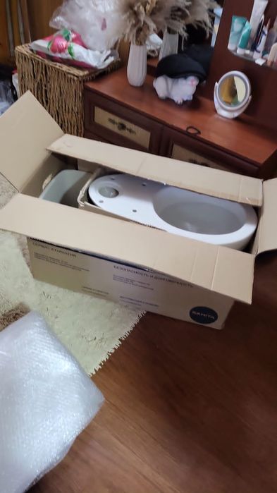 Продаётся унитаз