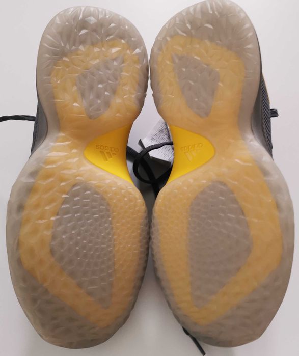 Adidas baschetJames Harden B/E marimea 38 noi cu eticheta
