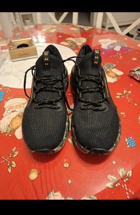 Vând adidași Under Armour Phantom 3 Se