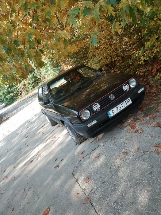 Продавам голф 2 1.3