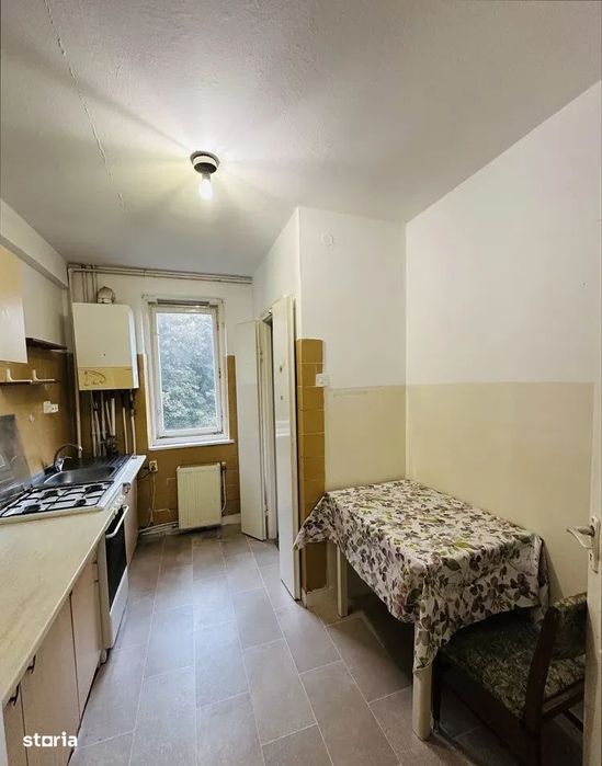 Apartament 4 camere,  Gheorgheni, 70 mp utili