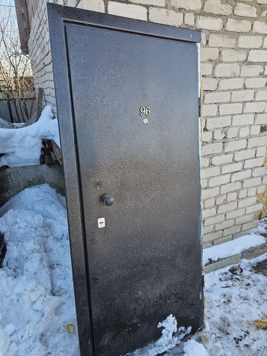 Дверь металическая