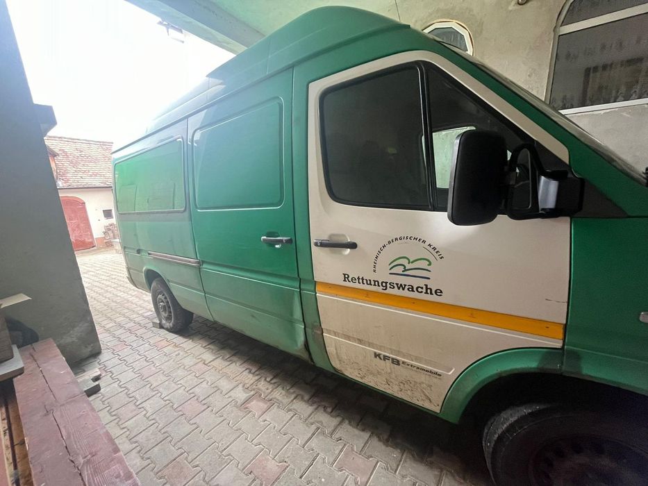 Vând Mercedes sprinter  ,an 2002 ,370,000 km