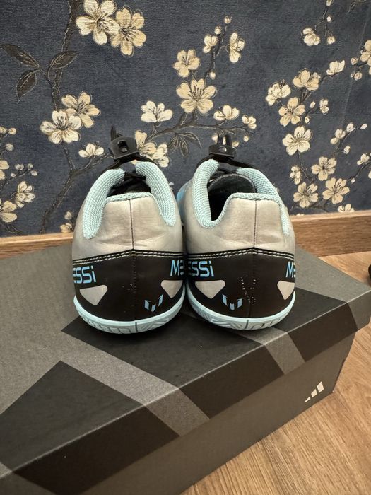 Футболни обувки Меси