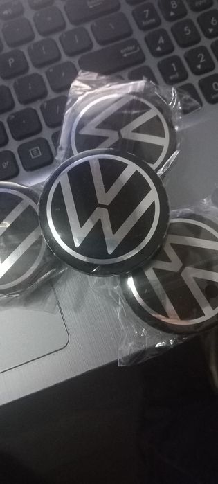 VW - Embleme aluminiu autoadezive pentru capace jante aliaj