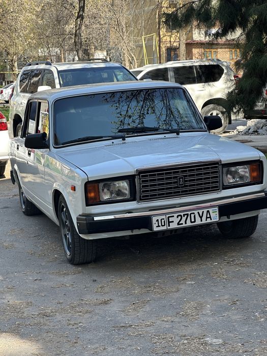 Sotiladi vaz 2107 tanirovka ruxsati bor holati zor xichqanaqa ishi yoq