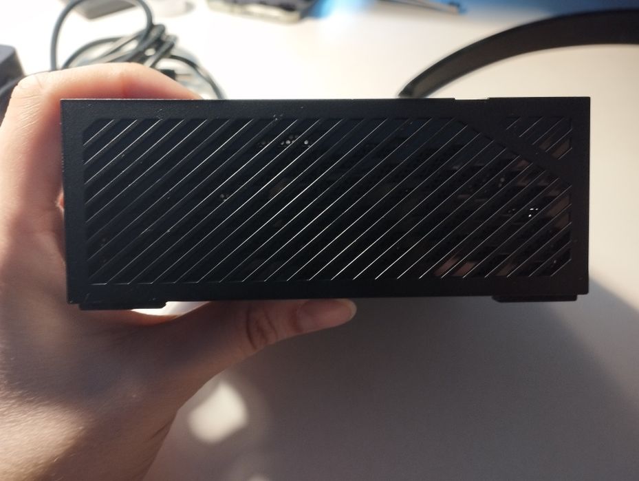 Неттоп FIREBAT AM02 IG6616N8 черный