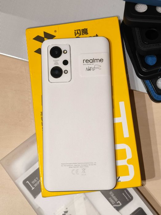 Realme GT2, 12GB RAM, 256GB Storage, 8xCores Snapdragon 888, AMOLED