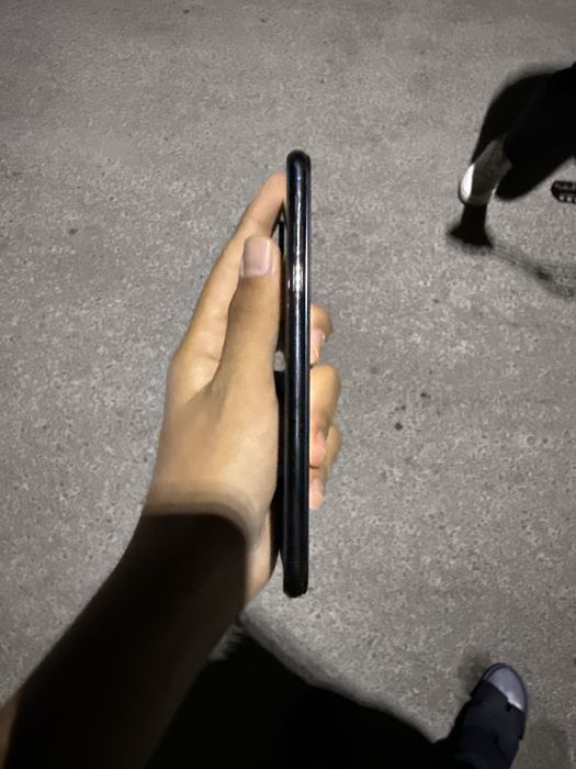 Iphone x es max xolati zor 256 tali fes ishlamid tru ton ishlid