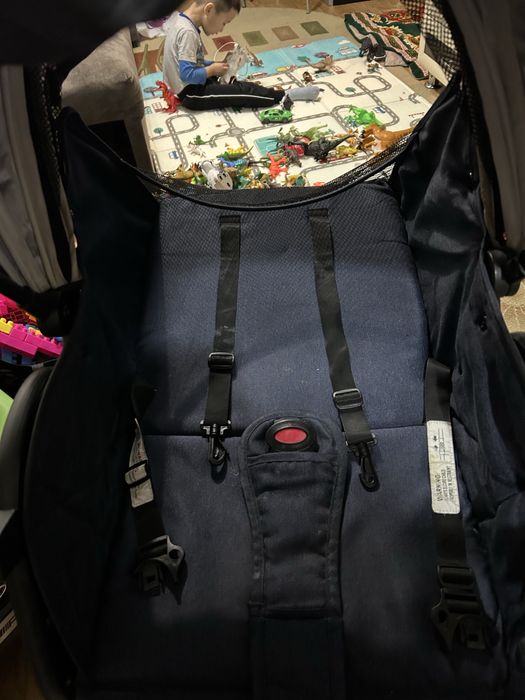 Продам коляску Teknum