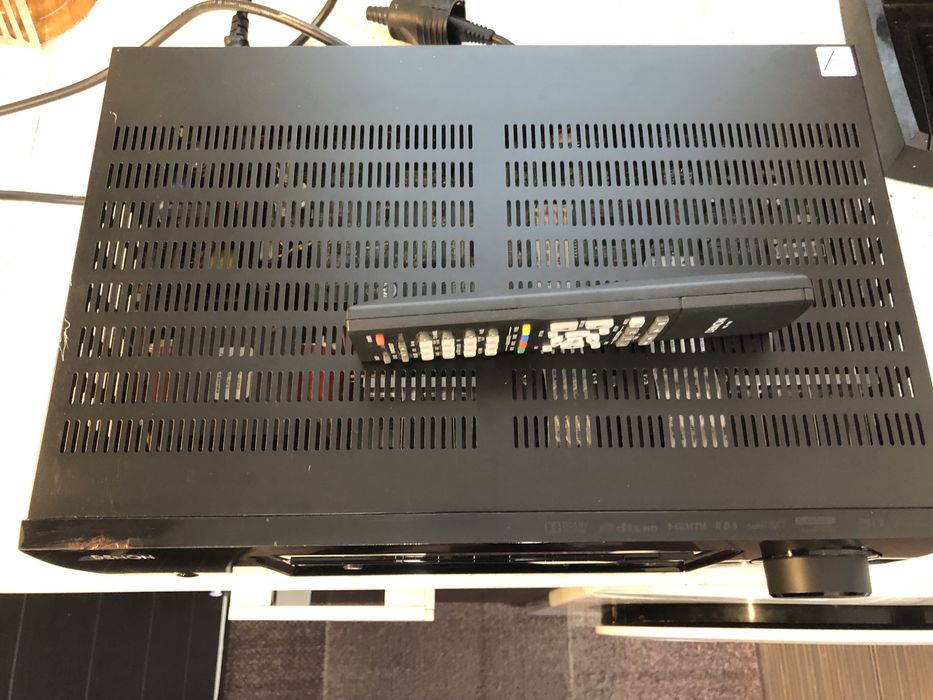Denon AVR-1713 resiver