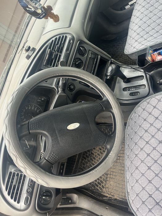 Продам форд срочно