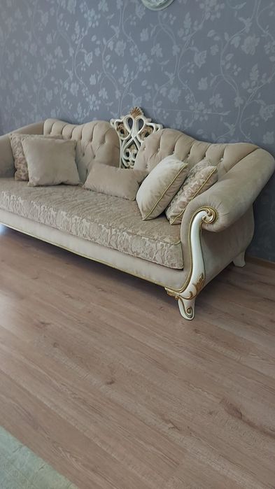 Диван с креслами