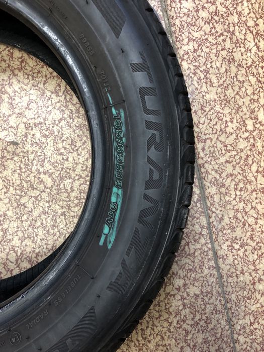 2бр летни гуми Bridgestone 195 65 15