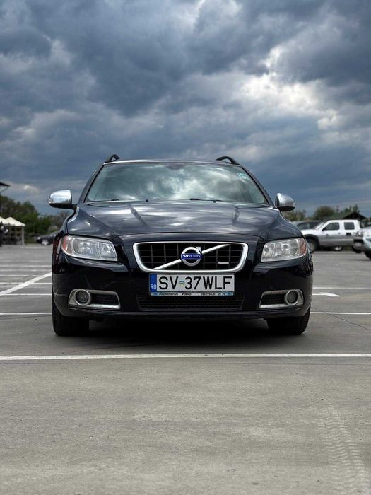 VOLVO V70 2.0d R-Design 2010
