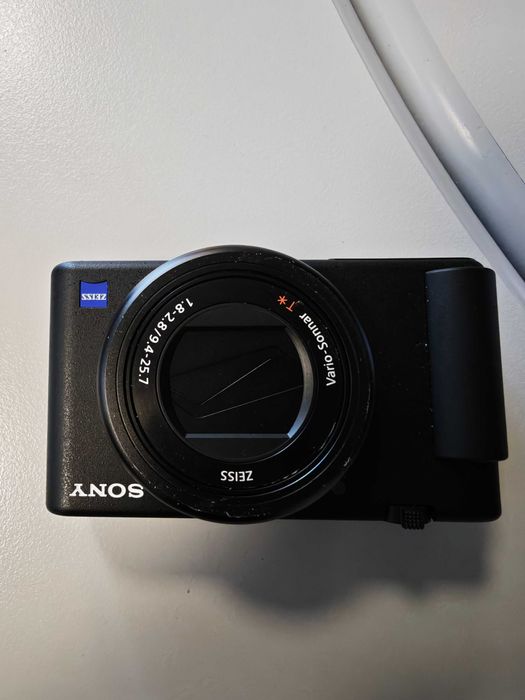 Фотоапарат Sony ZV-1