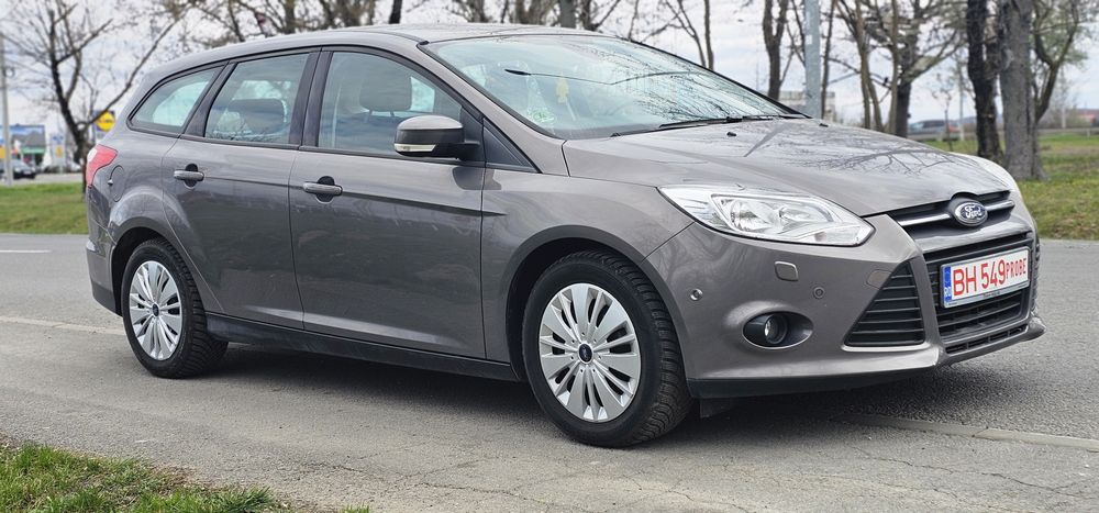 Ford Focus 1.0 Benzina 101 Cp Euro 5 2013-Garantie 12 Luni !