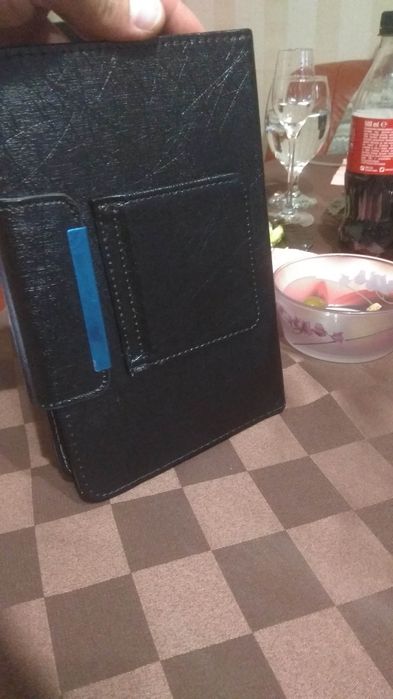 клавиатура със стойка