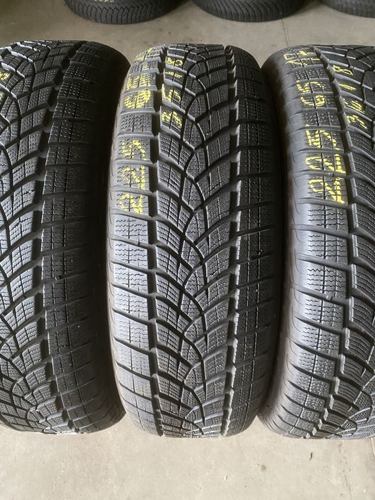 Anvelope iarna 215/65/17 Goodyear Ultra Grip Performance 215 65 17 R17