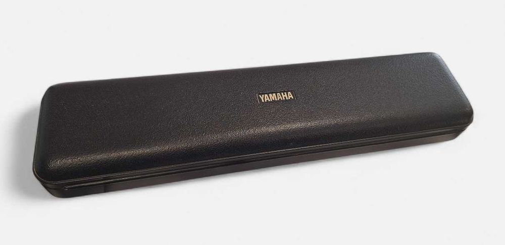 Flaut Yamaha YFL 211N II placat cu argint stare foarte buna cu cutie