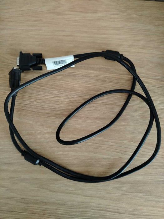 Продавам VGA кабел – мъжки към мъжки