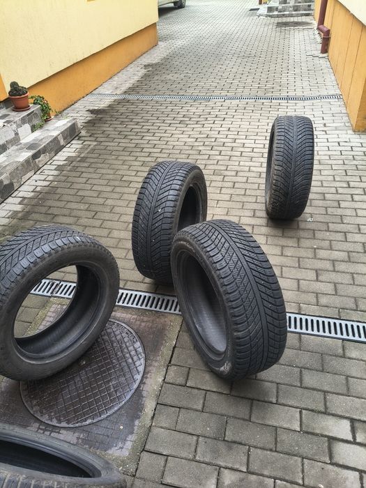 Vând anvelope oll seasen