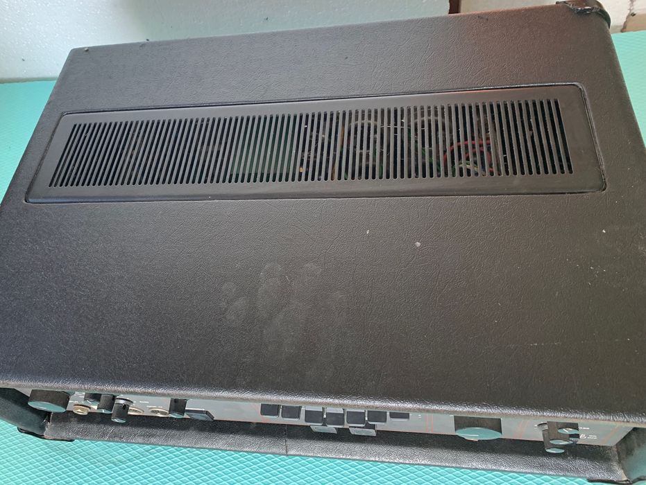 Качествен! Мощен! Завладяващ! Усилвател за бас / китара Tesla 240 вата