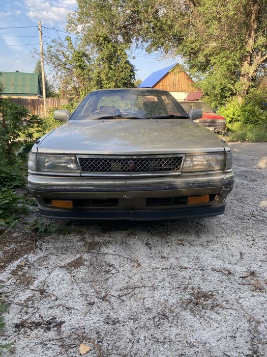 Продам Carina ed 1986г