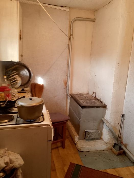 Продам 1/4 дома на компасе