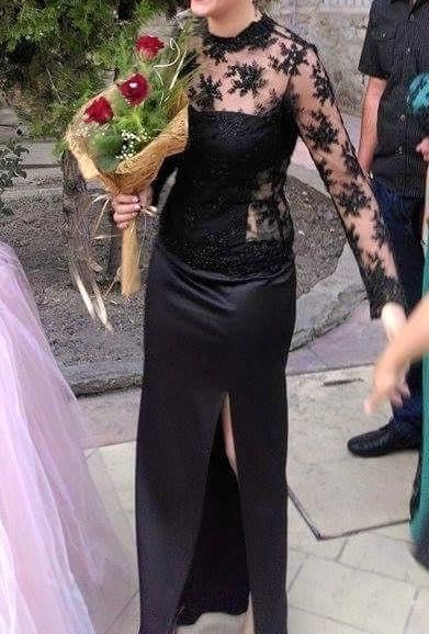 Официална или бална рокля