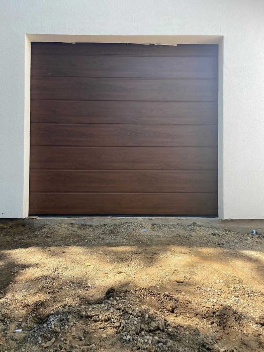 uși de garaj gri antracit