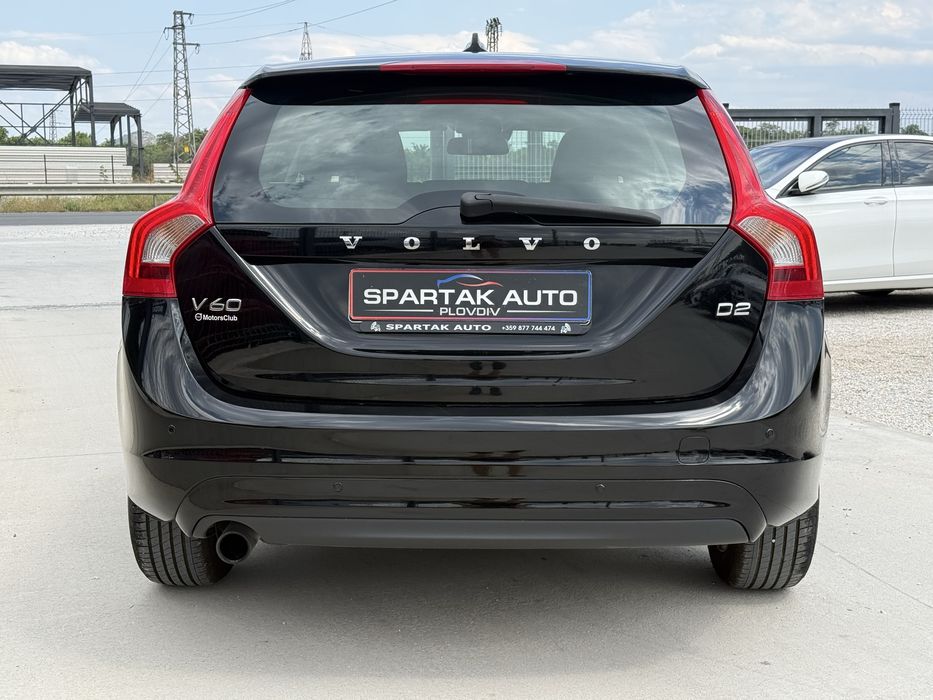 Volvo V60 1.6D* 2016г* АВТОМАТИК* 154.000КМ* СЕРВИЗНА*